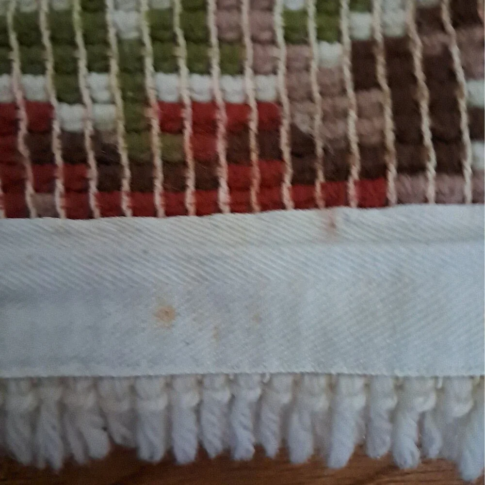 70s Mushroom Latch Hook Rug 19